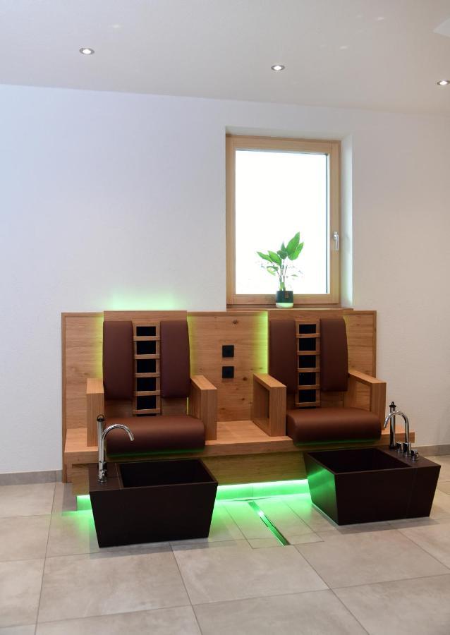 Hotel Alpenfrieden Капл Екстериор снимка