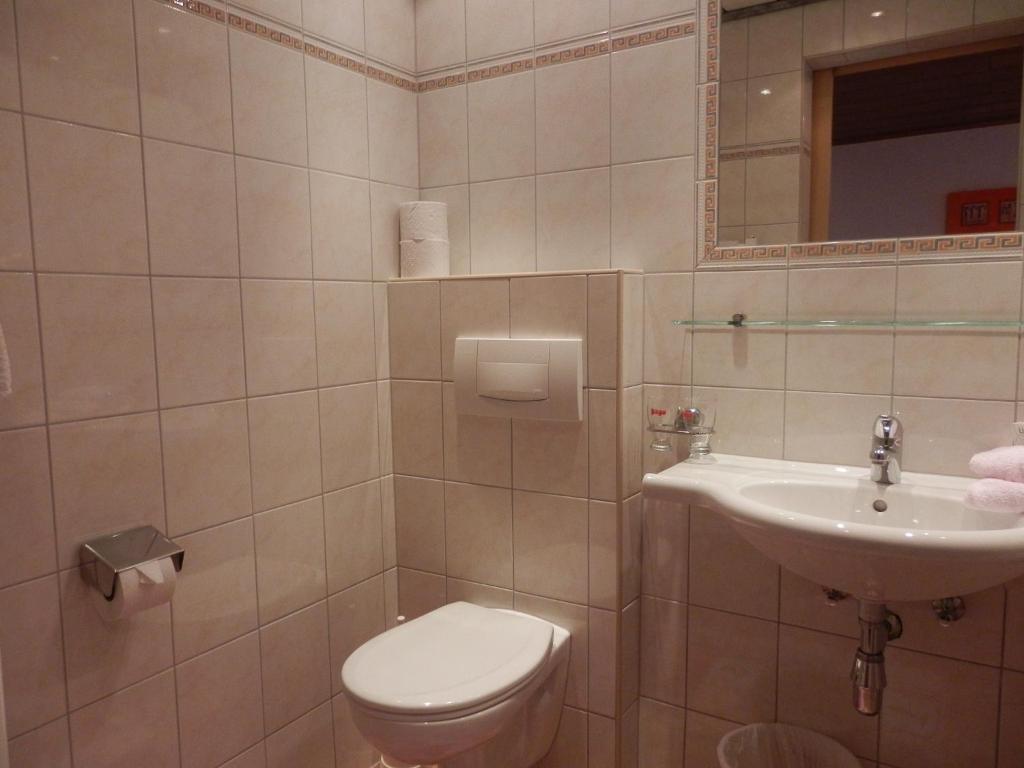 Hotel Alpenfrieden Капл Екстериор снимка