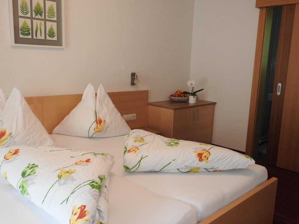Hotel Alpenfrieden Капл Екстериор снимка