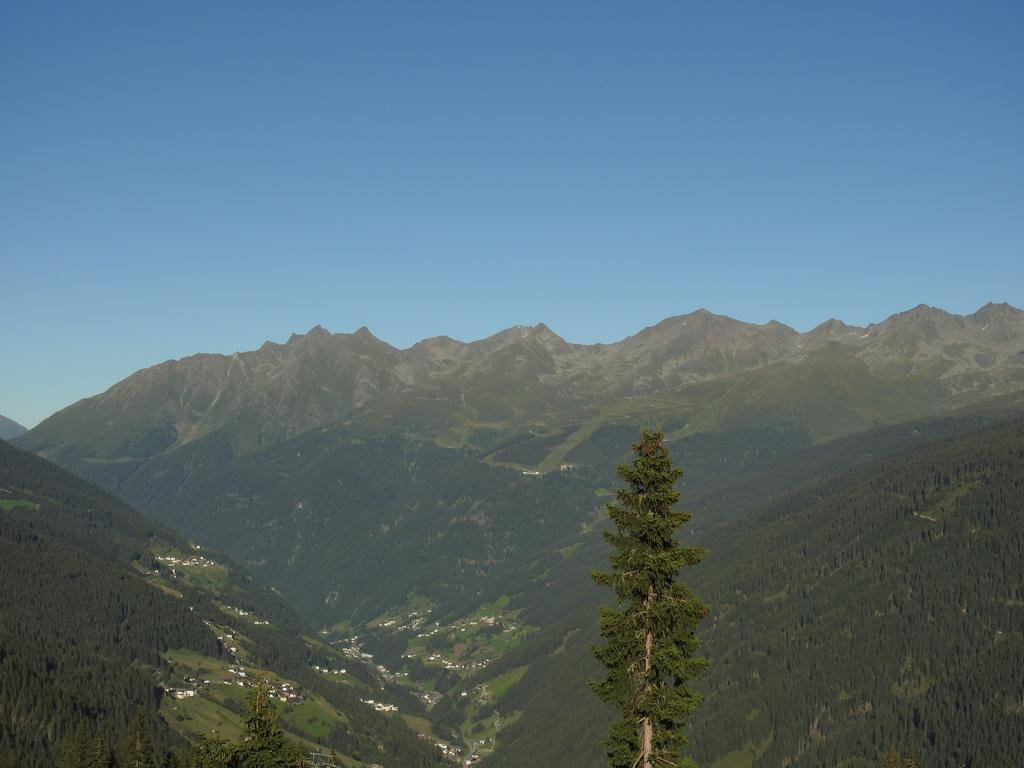 Hotel Alpenfrieden Капл Екстериор снимка